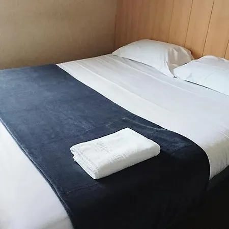호텔 Fasthotel Bourg En Bresse 2*