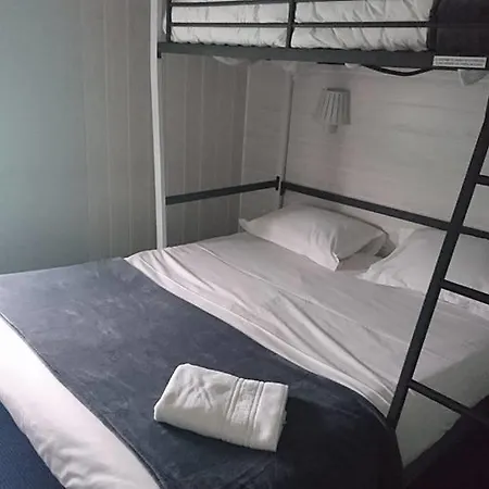 Fasthotel Bourg En Bresse 비리아
